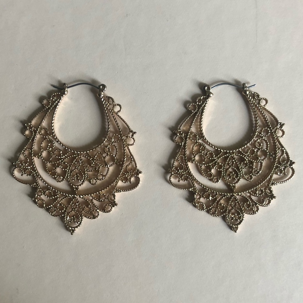 Cute hoop earrings